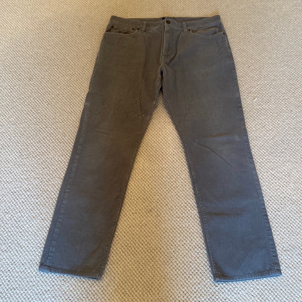 Mens gray J Crew Corduroy pants.